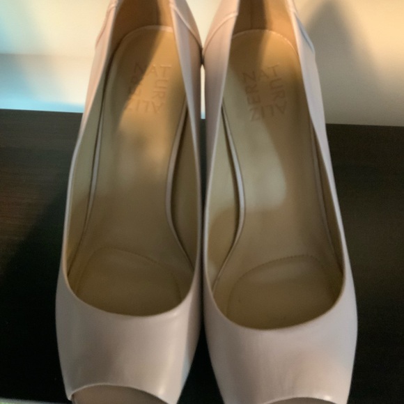 Naturalizer open toe heels - Picture 2 of 4